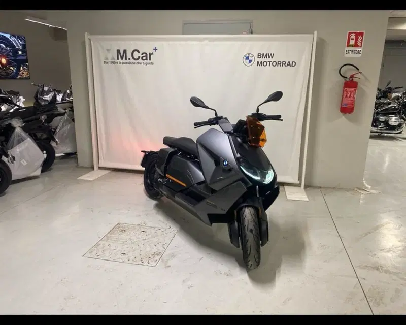 Bmw CE 04 (2021 - 25) (3)