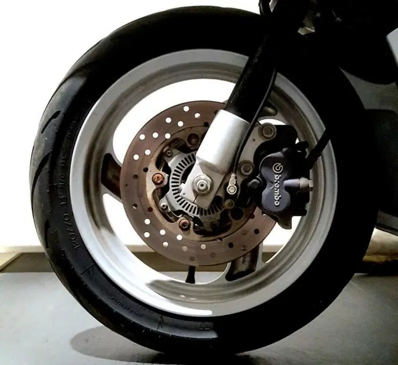 Bmw C1 200 Executive (7)