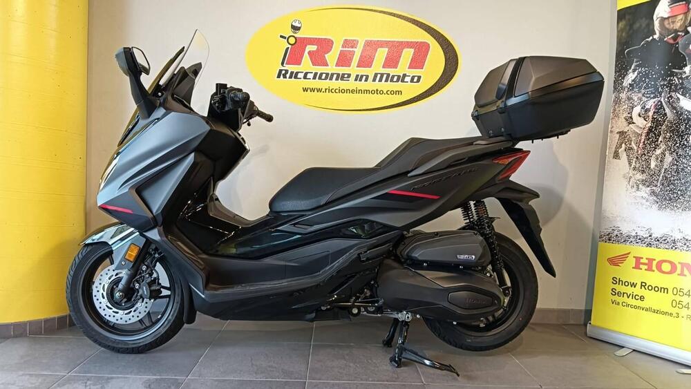Honda Forza 350 Deluxe (2025) (2)