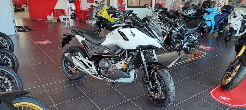 Honda NC 750 X (2025)