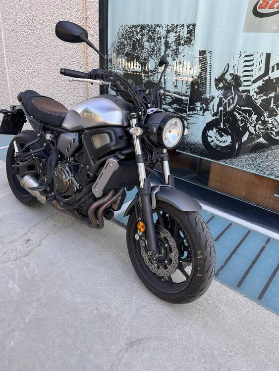 Yamaha XSR 700 ABS (2016 - 20) (2)