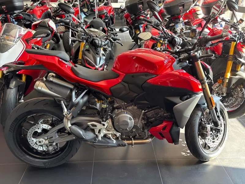 Ducati Streetfighter V2 (2025 - 26)