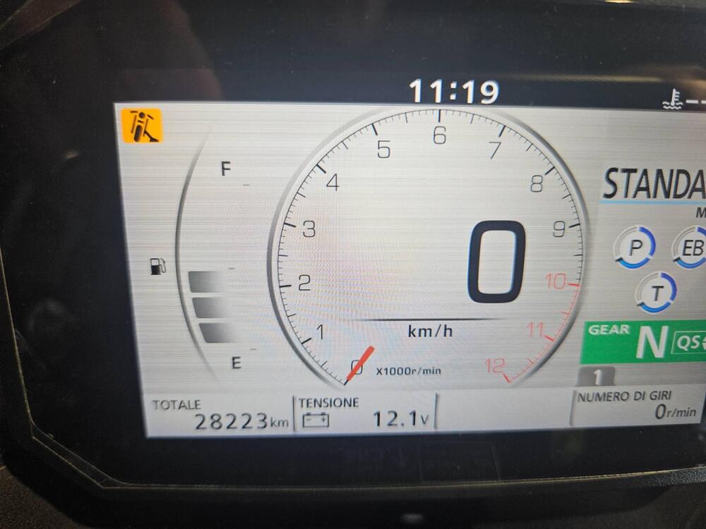 Honda CB 750 Hornet (2023 - 24) (5)