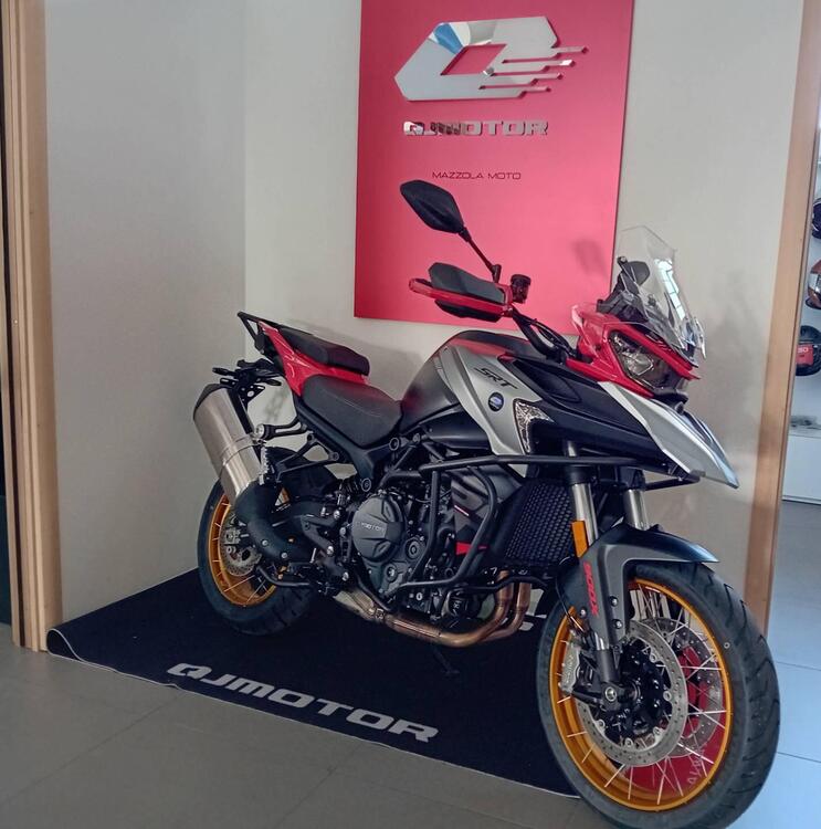 QJ Motor SRT 900 SX (2025)