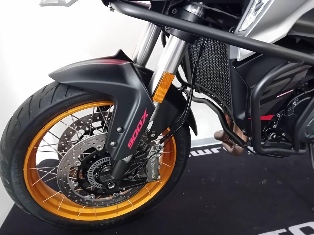 QJ Motor SRT 900 SX (2025) (5)