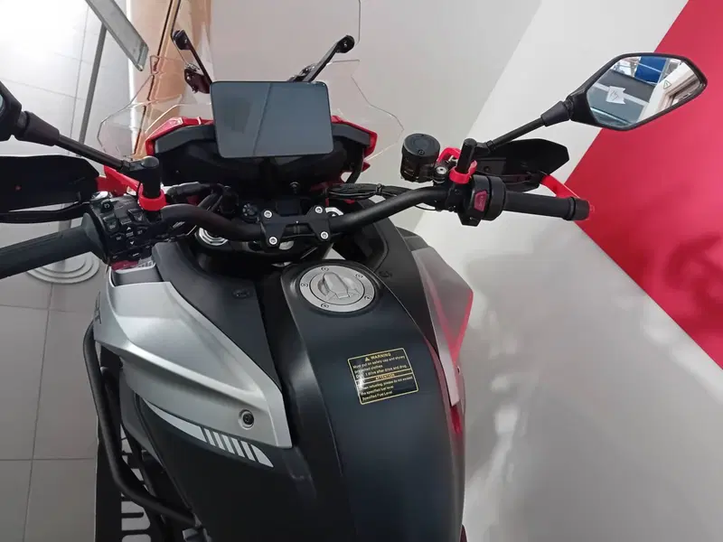 QJ Motor SRT 900 SX (2025 - 26) (7)