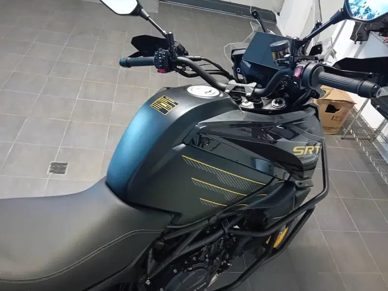 QJ Motor SRT 900 SX (2025 - 26) (12)