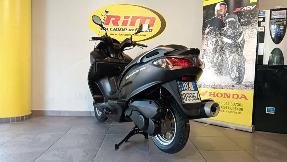 Suzuki Burgman UH 200 (2014 - 15) (4)