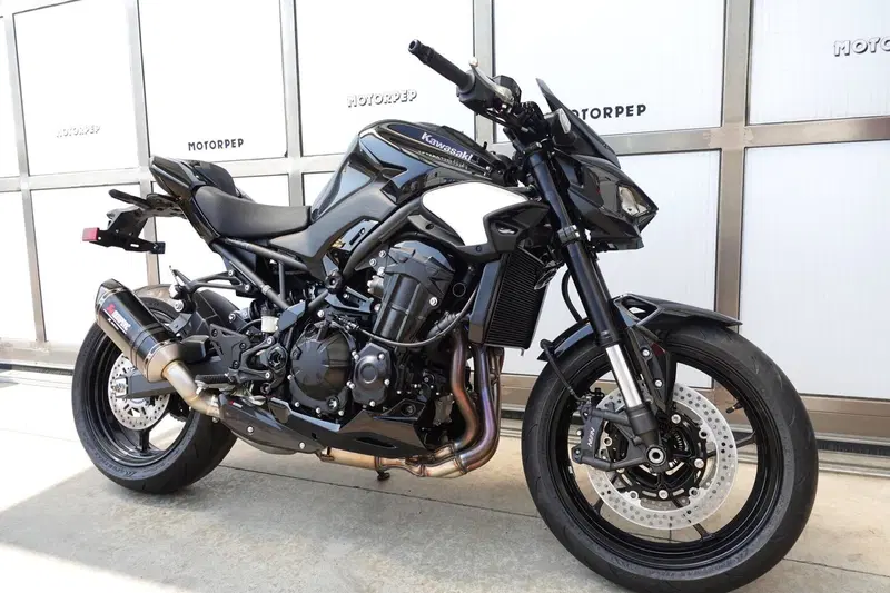 Kawasaki Z 900 (2025 - 26) (3)