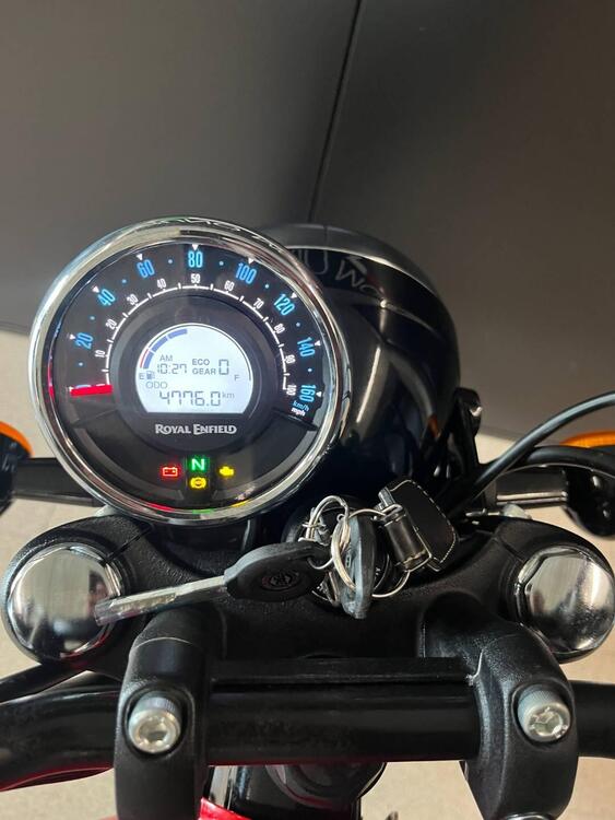 Royal Enfield Meteor 350 Fireball (2021 - 25) (5)