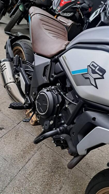 CFMOTO 700CL-X Heritage (2021 - 25) (3)