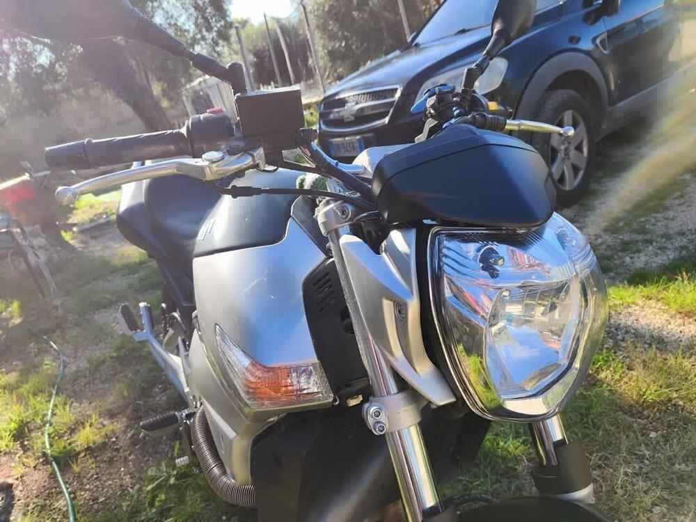 Suzuki GSR 600 (2006 - 11) (2)