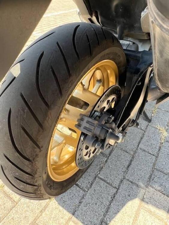 Yamaha T-Max 560 Tech Max (2022 - 24) (4)