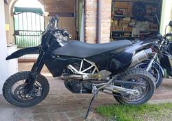 Husqvarna 701 Supermoto (2017 - 19) usata