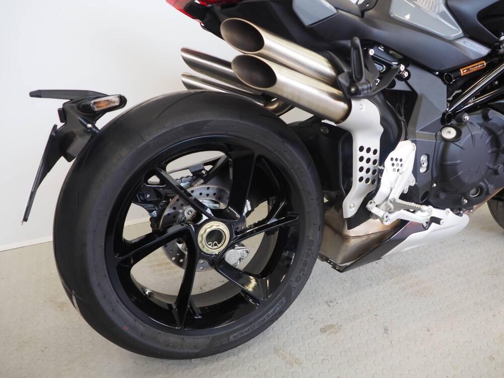 MV Agusta Brutale 1000 RS (2022 - 25) (4)