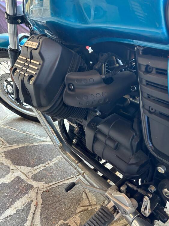 Moto Guzzi V7 III Special (2017 - 20) (4)