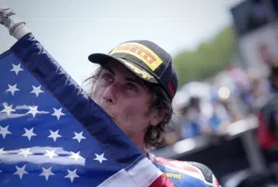 MotoGP 2025. GP della Repubblica Ceca a Brno. Moto2: vittoria di Joe Roberts! Secondo Barry Baltus, terzo Manu Gonzalez