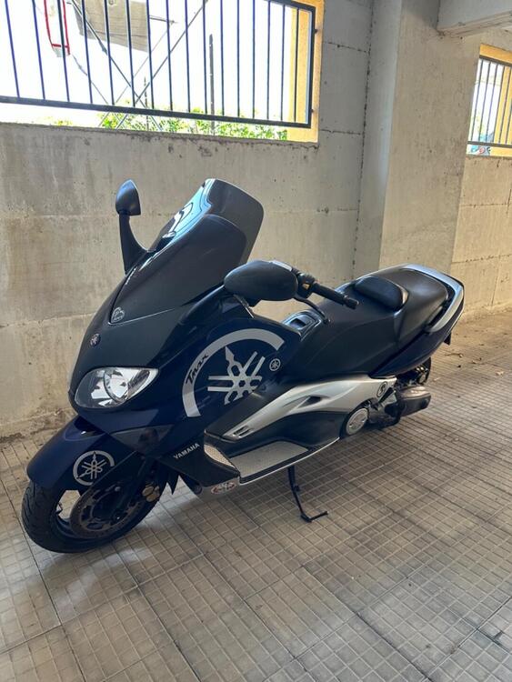 Yamaha T-Max 500 (2001 - 03) (2)