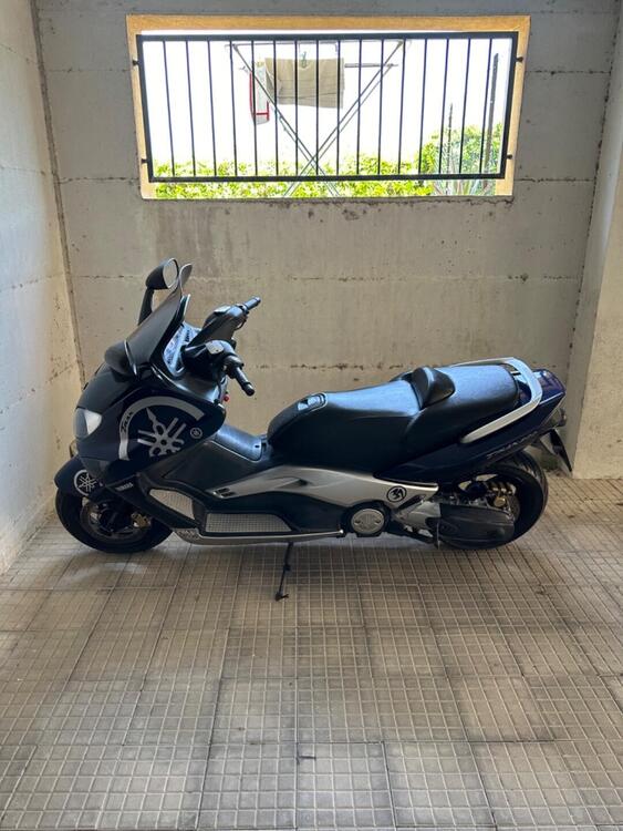 Yamaha T-Max 500 (2001 - 03) (3)