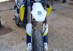 Husqvarna 701 Supermoto (2017 - 19) usata