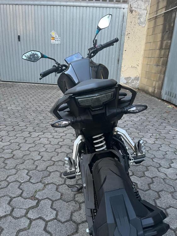 CFMOTO 300NK (2021 - 25) (4)