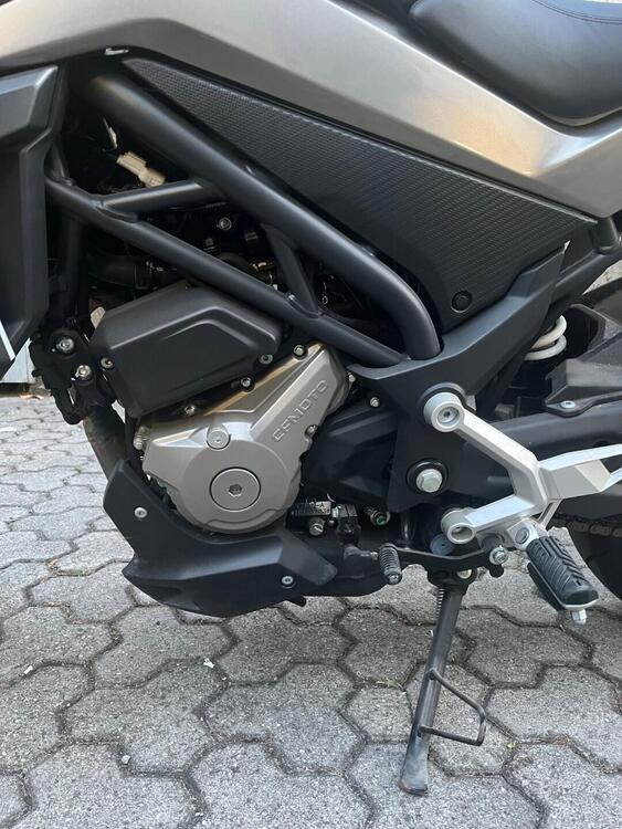 CFMOTO 300NK (2021 - 25) (5)