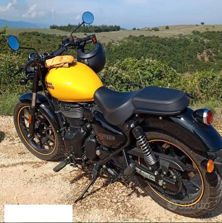 Royal Enfield Meteor 350 Fireball (2021 - 25) (3)