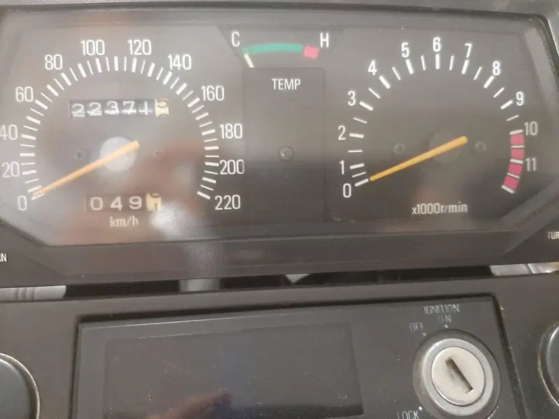 Yamaha XZ550 (6)