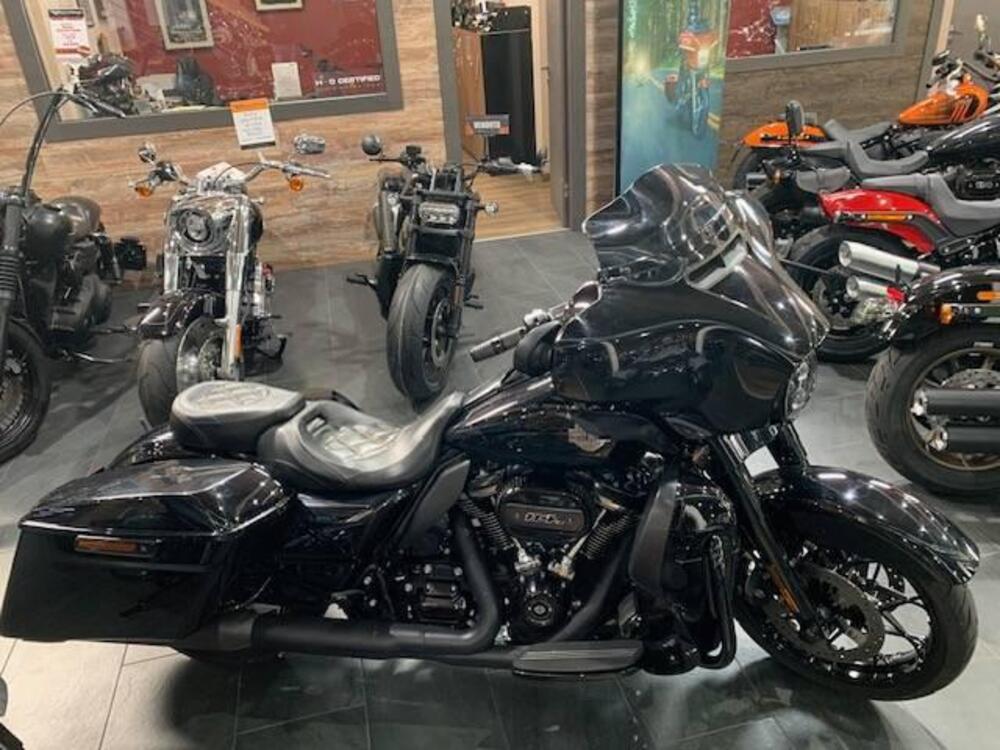 Harley-Davidson 114 Street Glide Special (2019 - 20) - FLHXS (2)