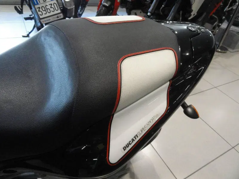Ducati SuperSport 750 HF I.E.(1999 - 02) (9)