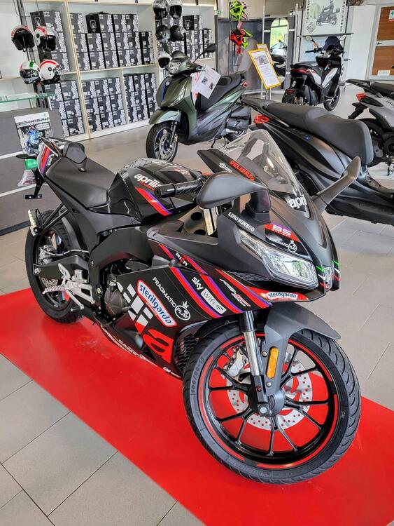 Aprilia RS 125 GP Replica (2025) (3)