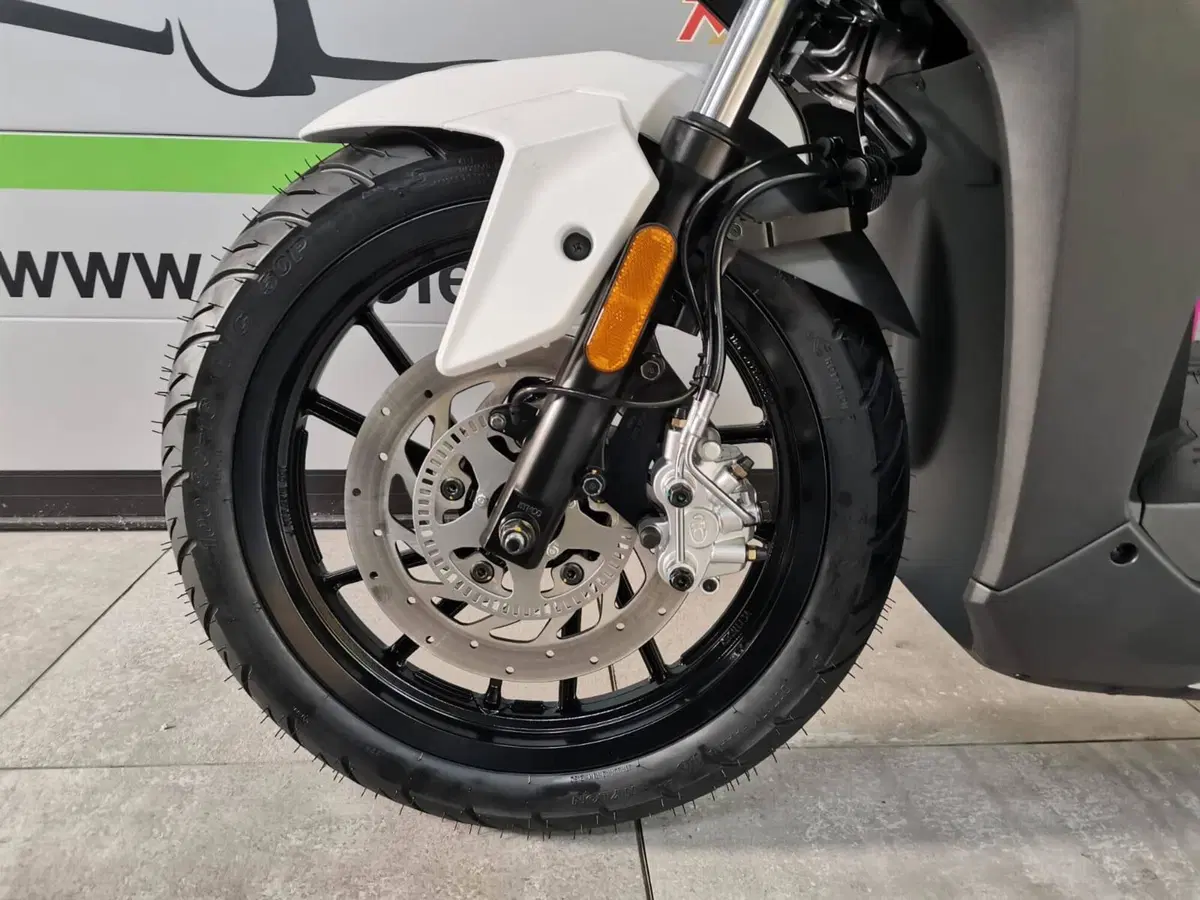 Kymco Agility 125 S (2022 - 26) (4)