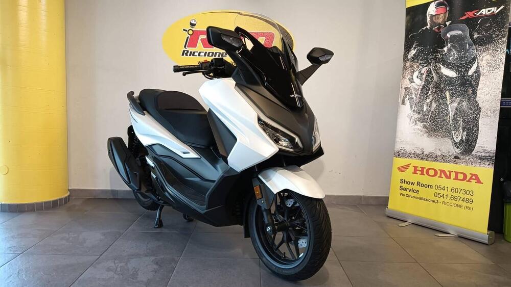 Honda Forza 350 (2025) (2)