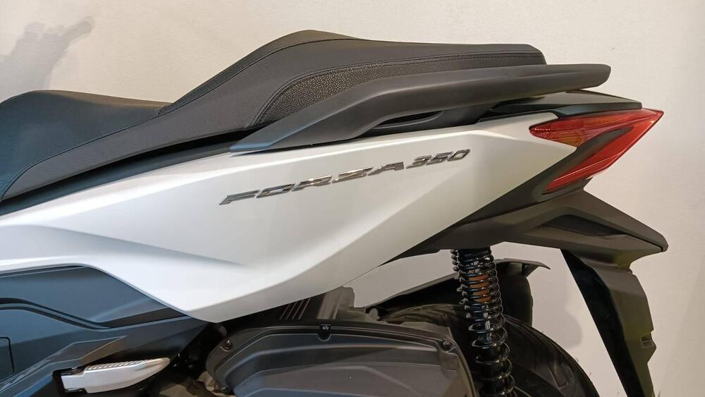 Honda Forza 350 (2025) (4)