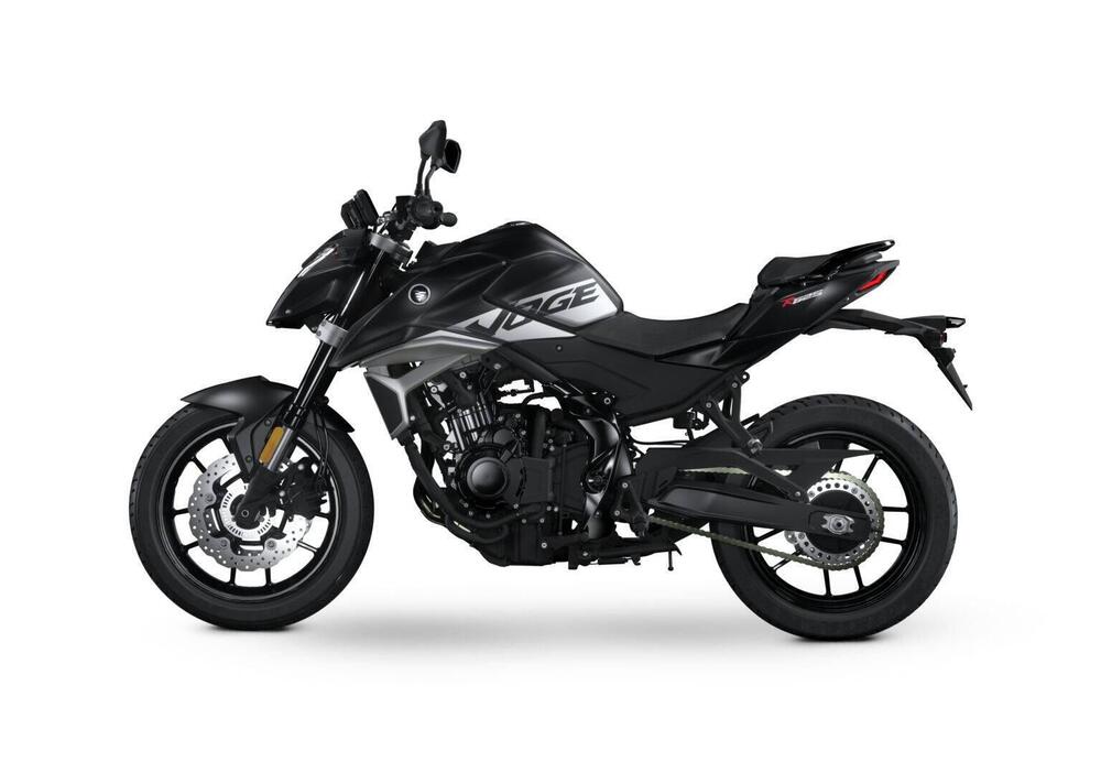 Voge Brivido 625R (2025) (2)