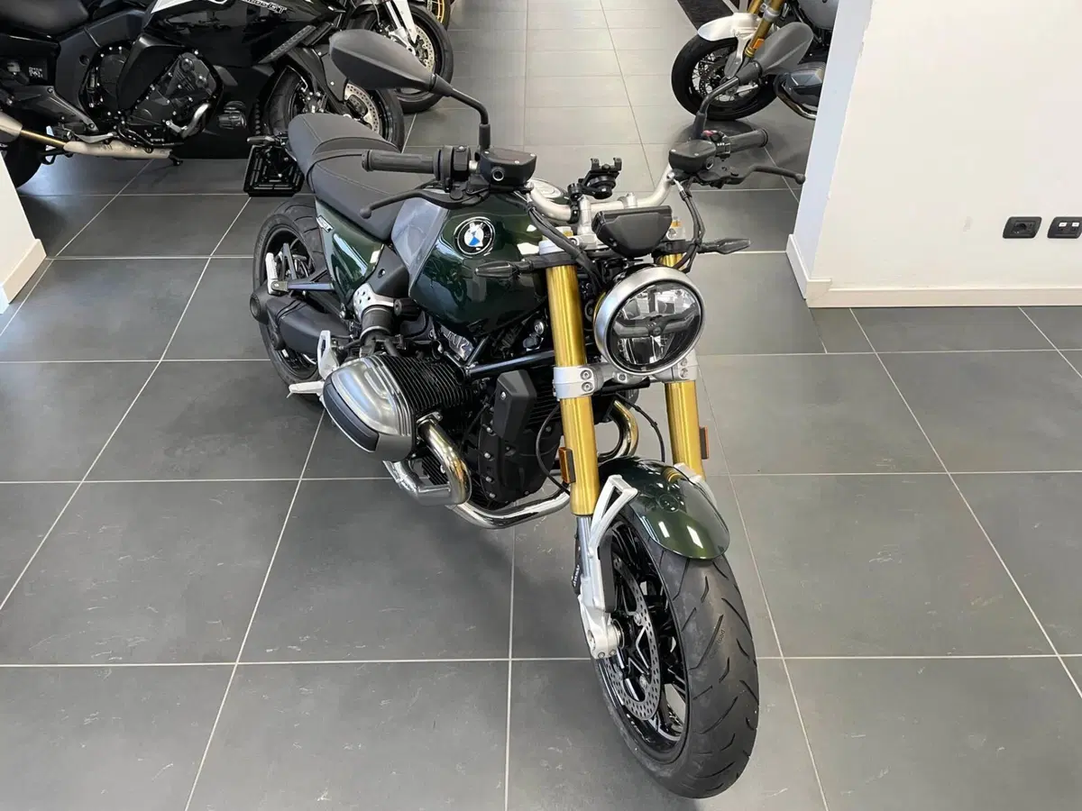 Bmw R 12 nineT (2023 - 26) (2)