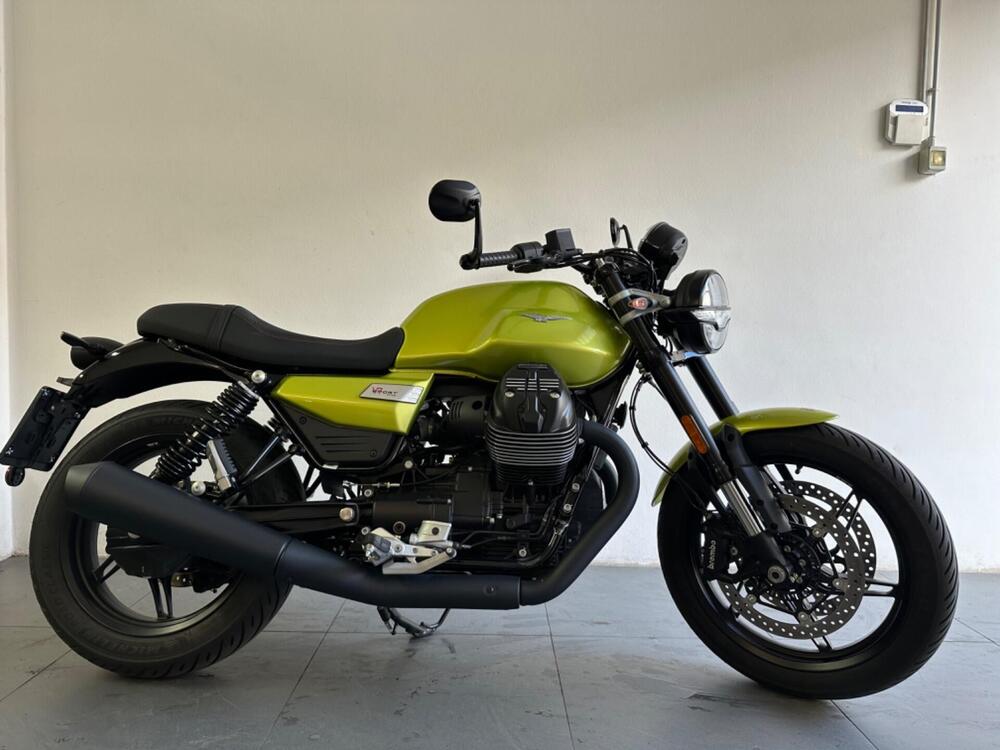 Moto Guzzi V7 Sport (2025) (2)