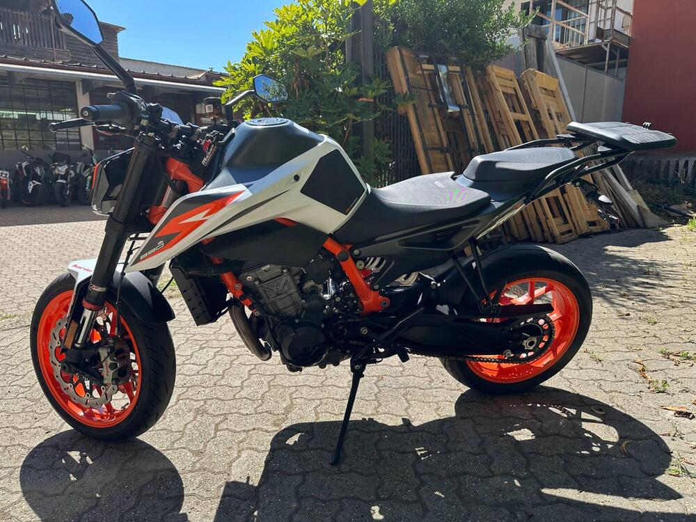 KTM 890 Duke R (2021) (5)