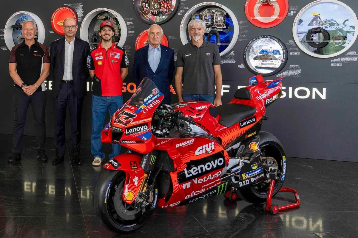 Pecco Bagnaia, Dall’Igna e Mauro Grassilli in visita alla Brembo: un momento di confronto e passione [GALLERY] (2)