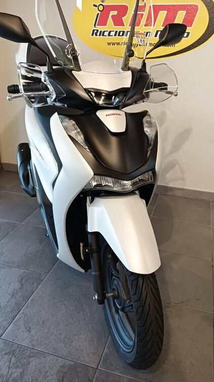 Honda SH 125i Sport (2024 - 25) (5)