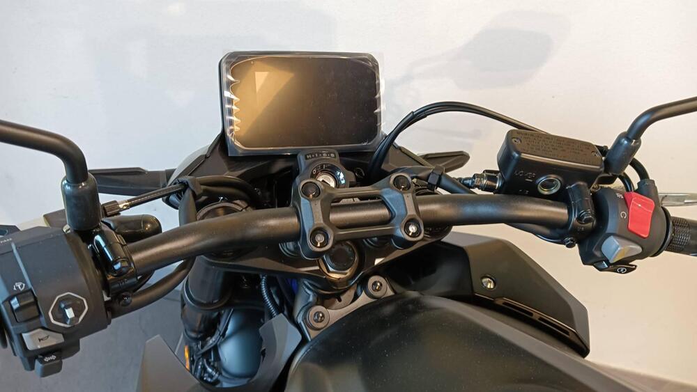 Honda CB 500 Hornet (2024 - 25) (5)