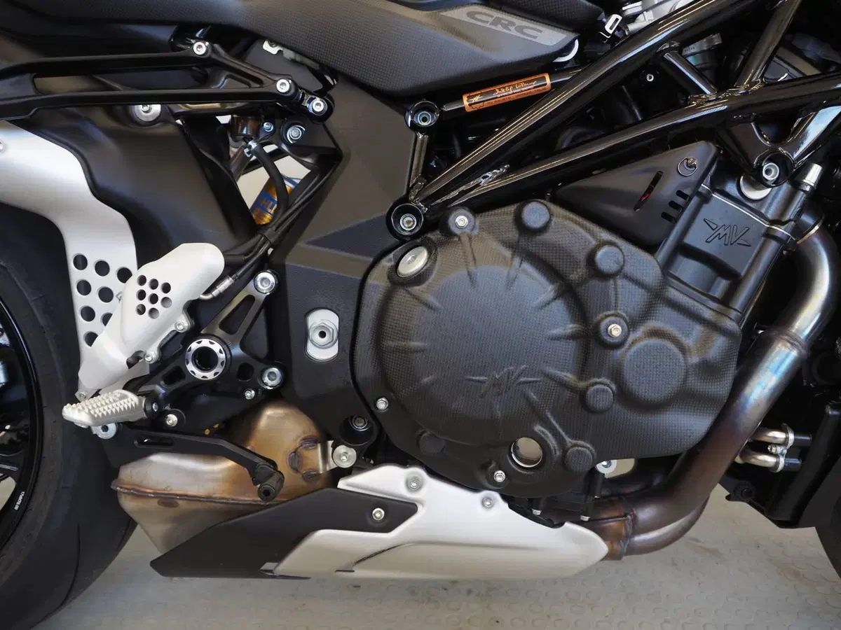 MV Agusta Brutale 1000 RR (2021 - 25) (2)