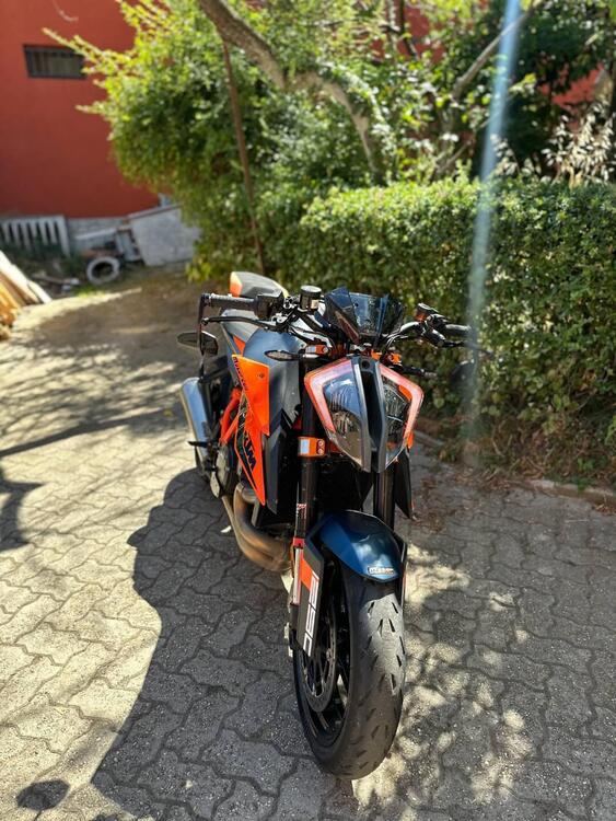 KTM 1290 Super Duke R (2021) (4)
