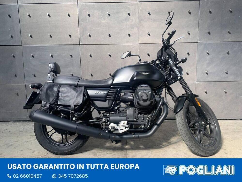 Moto Guzzi V7 III Stone (2017 - 20)