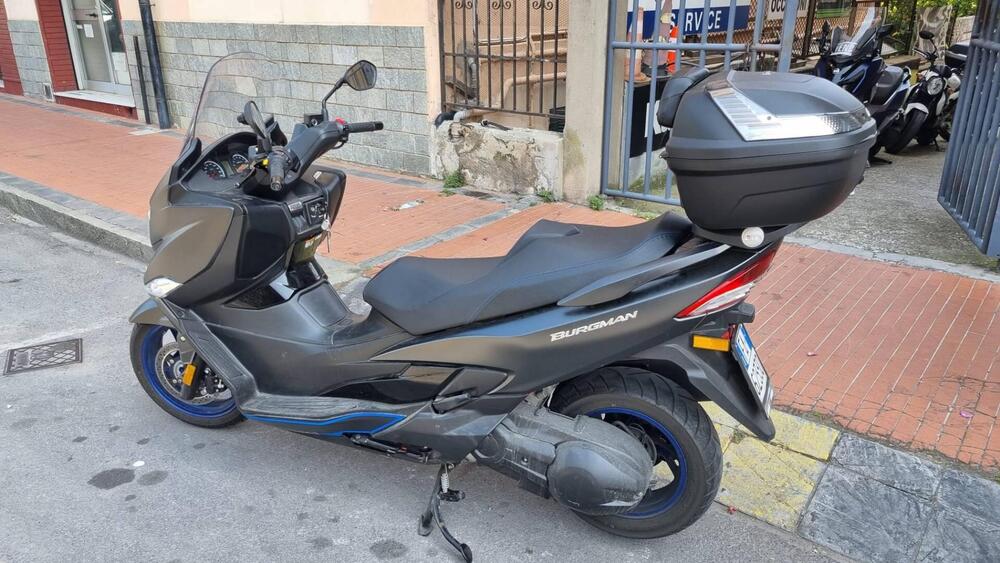 Suzuki Burgman 400 (2022 - 24) (2)