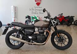 Triumph Street Twin 900 (2019 - 20) usata