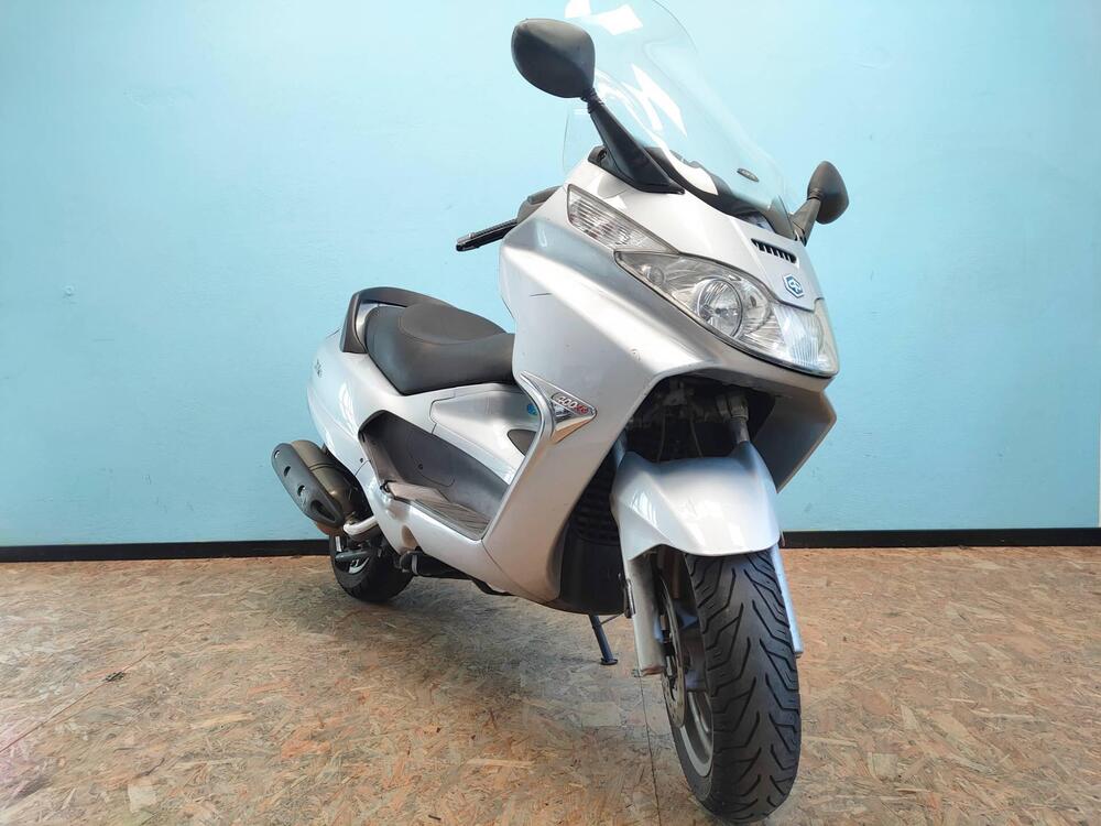 Piaggio X8 400 i.e. (2)