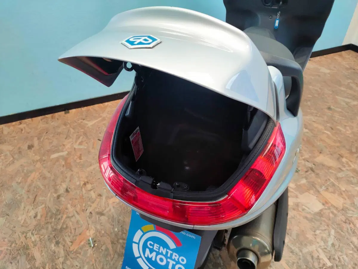 Piaggio X8 400 i.e. (8)