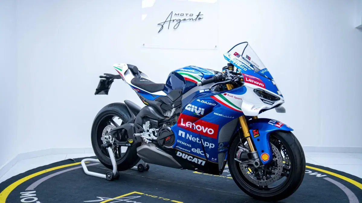 Ducati Panigale V4 Tricolore Italia (2025 - 26) (9)