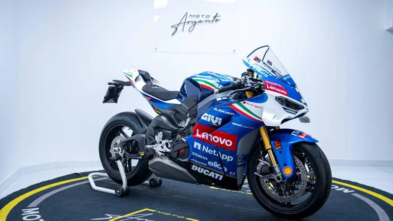 Ducati Panigale V4 Tricolore Italia (2025 - 26) (9)
